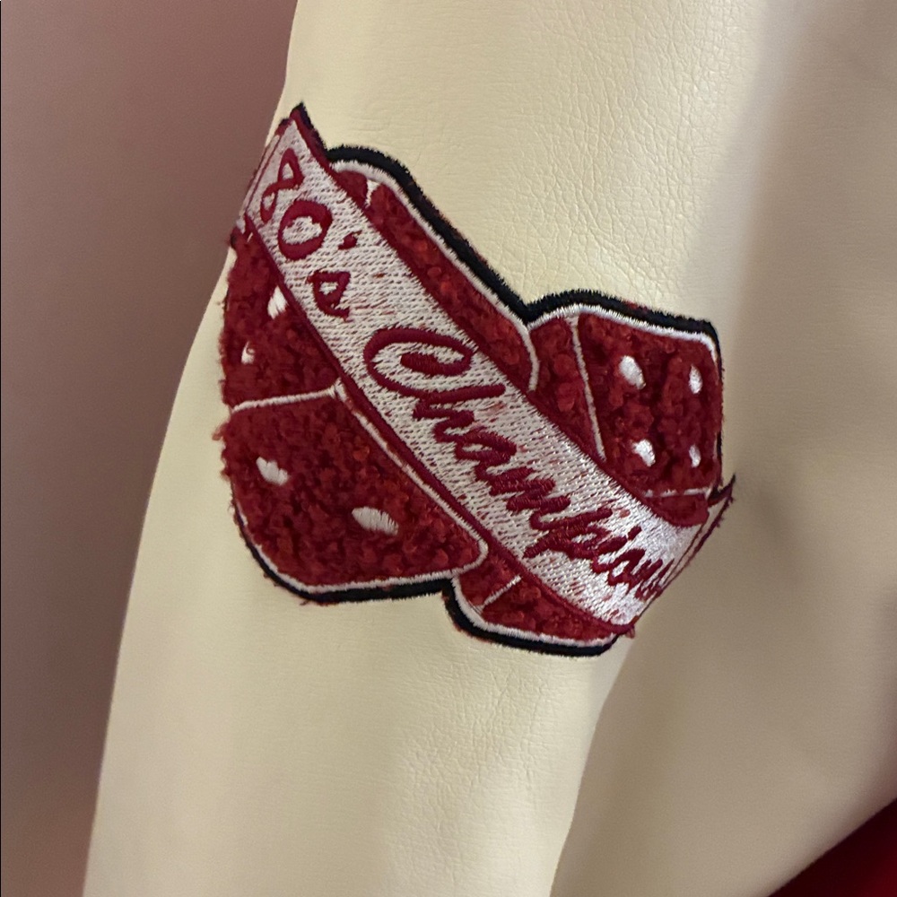 VALABASAS Red and White V Tigers Varsity Jacket with Patches XL NWOT - Picture 4 of 13